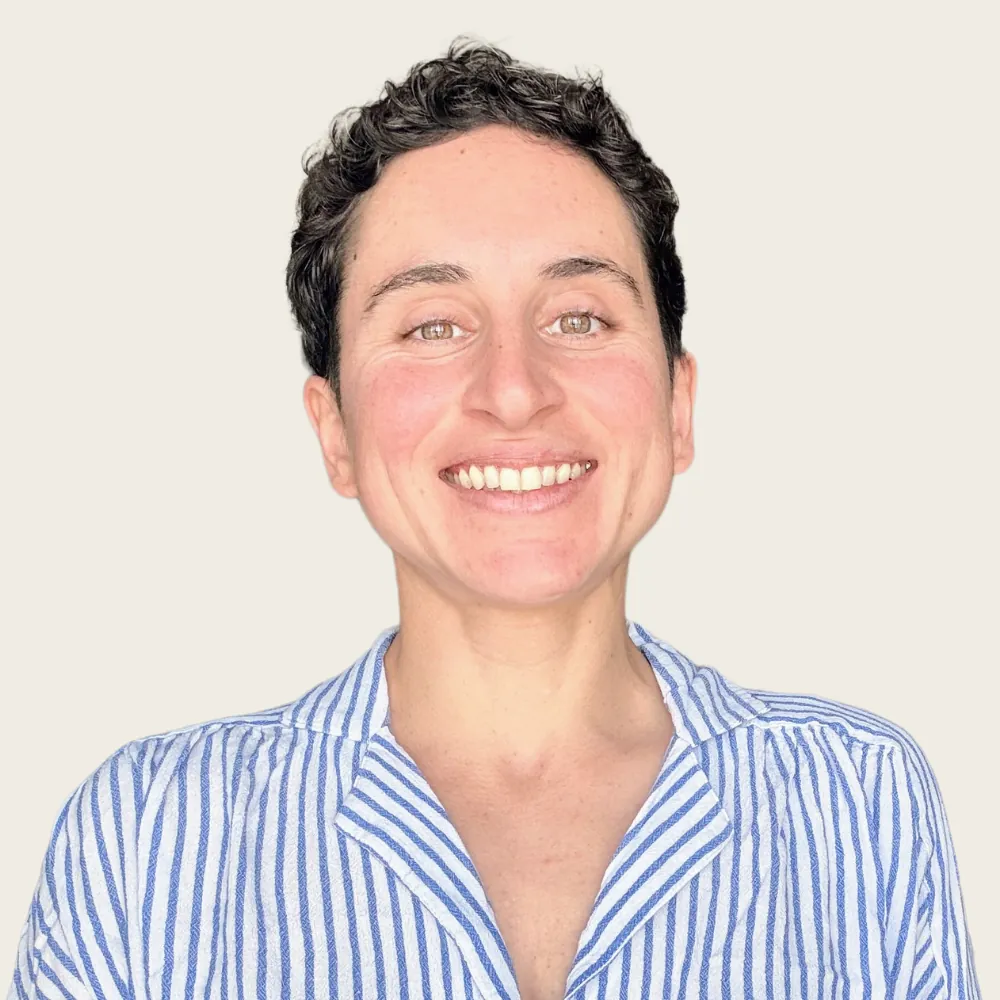 Portrait de Stéphanie Canovas, consultante site web et SEO pour les professionnels de la finance
